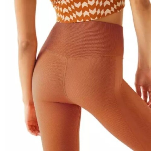 NWT free people free throw legging- toasted coconut - Picture 4 of 5